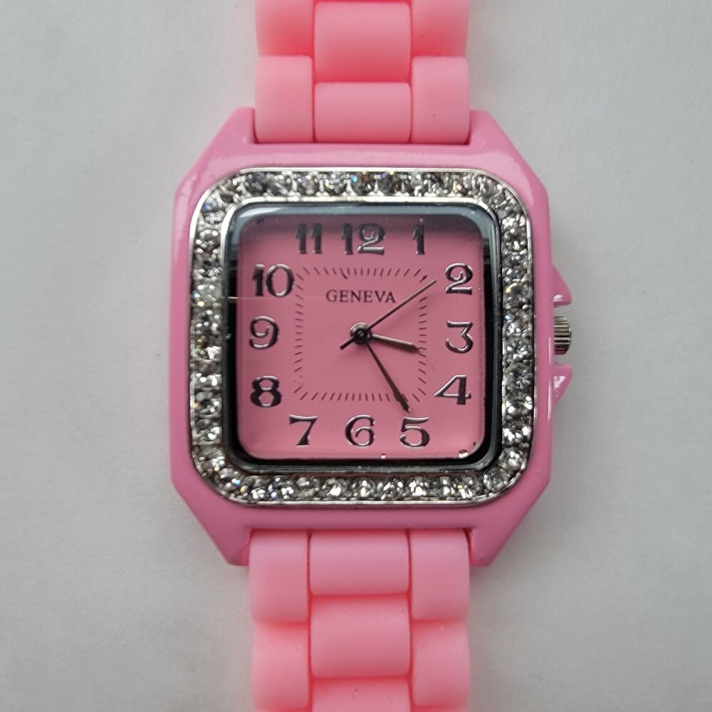 Vintage Watches Geneva Pink Silicone Womens Quartz Square Dial